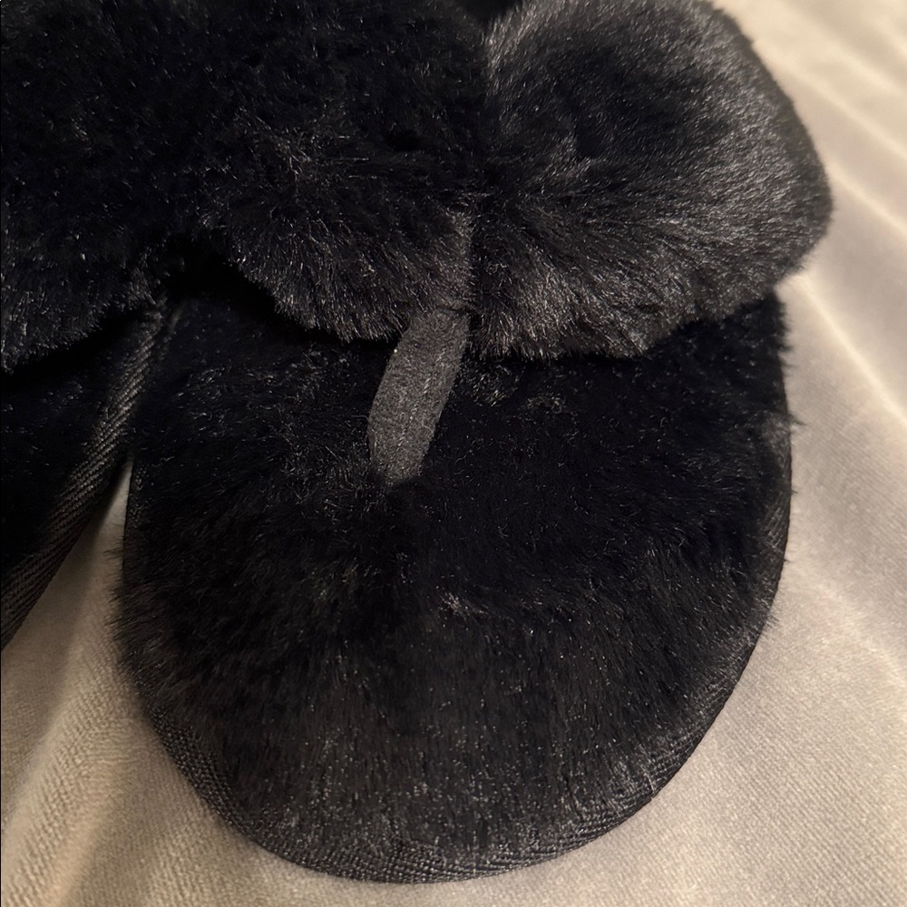 Muk Luks Women's Plush Maren Black Slippers Large size 9-10 NWT memory foam New - Picture 8 of 8